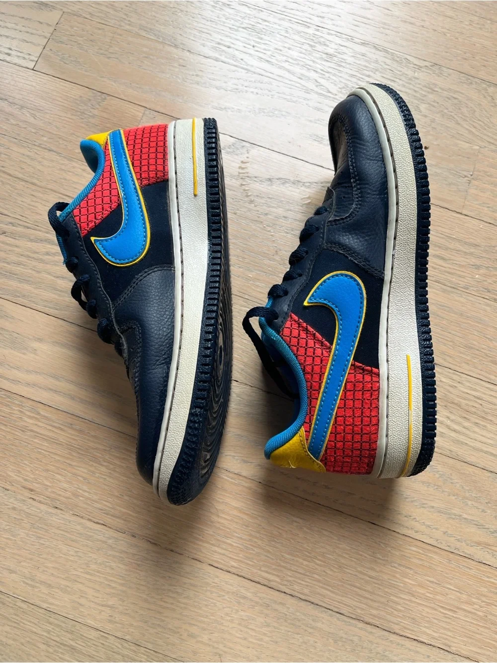 Nike Air kids sneakers size 3Y